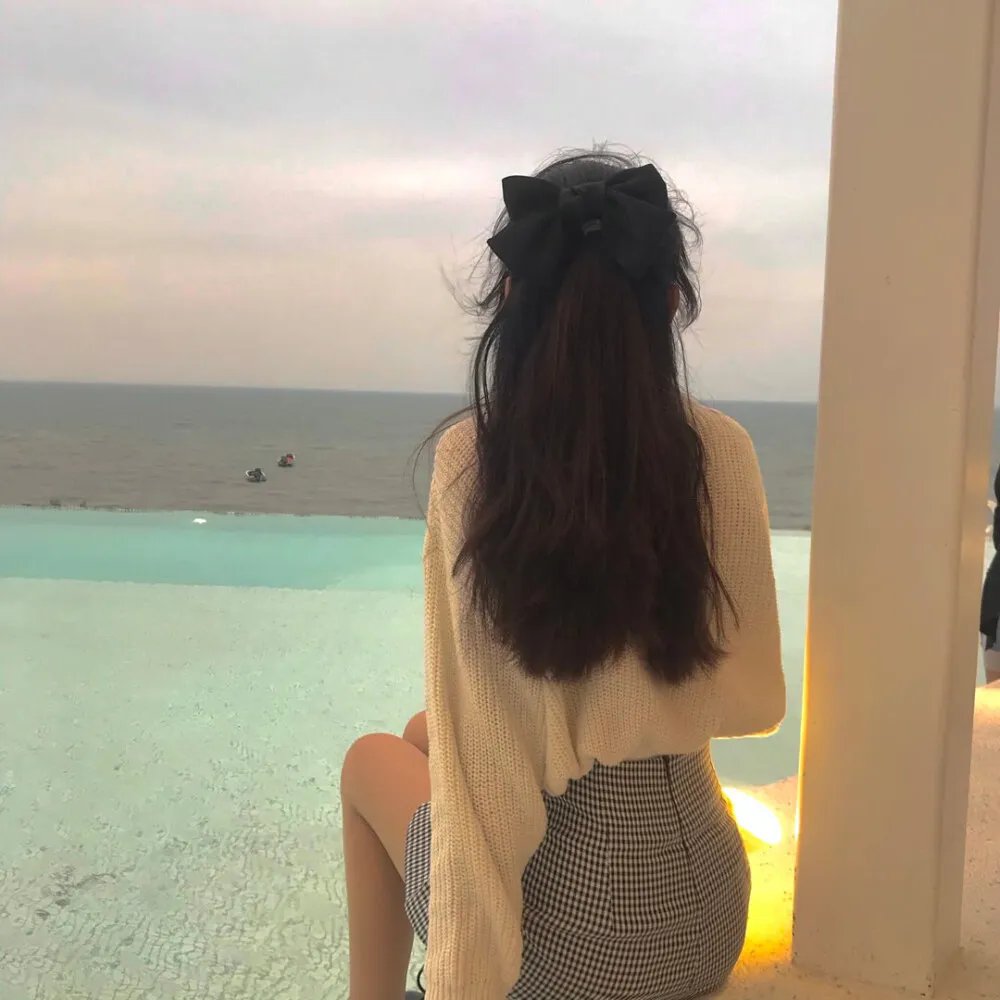 莺燕嬉春